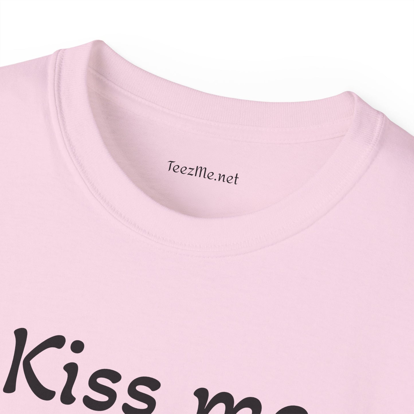 Kiss me deadly - Unisex Ultra Cotton Tee