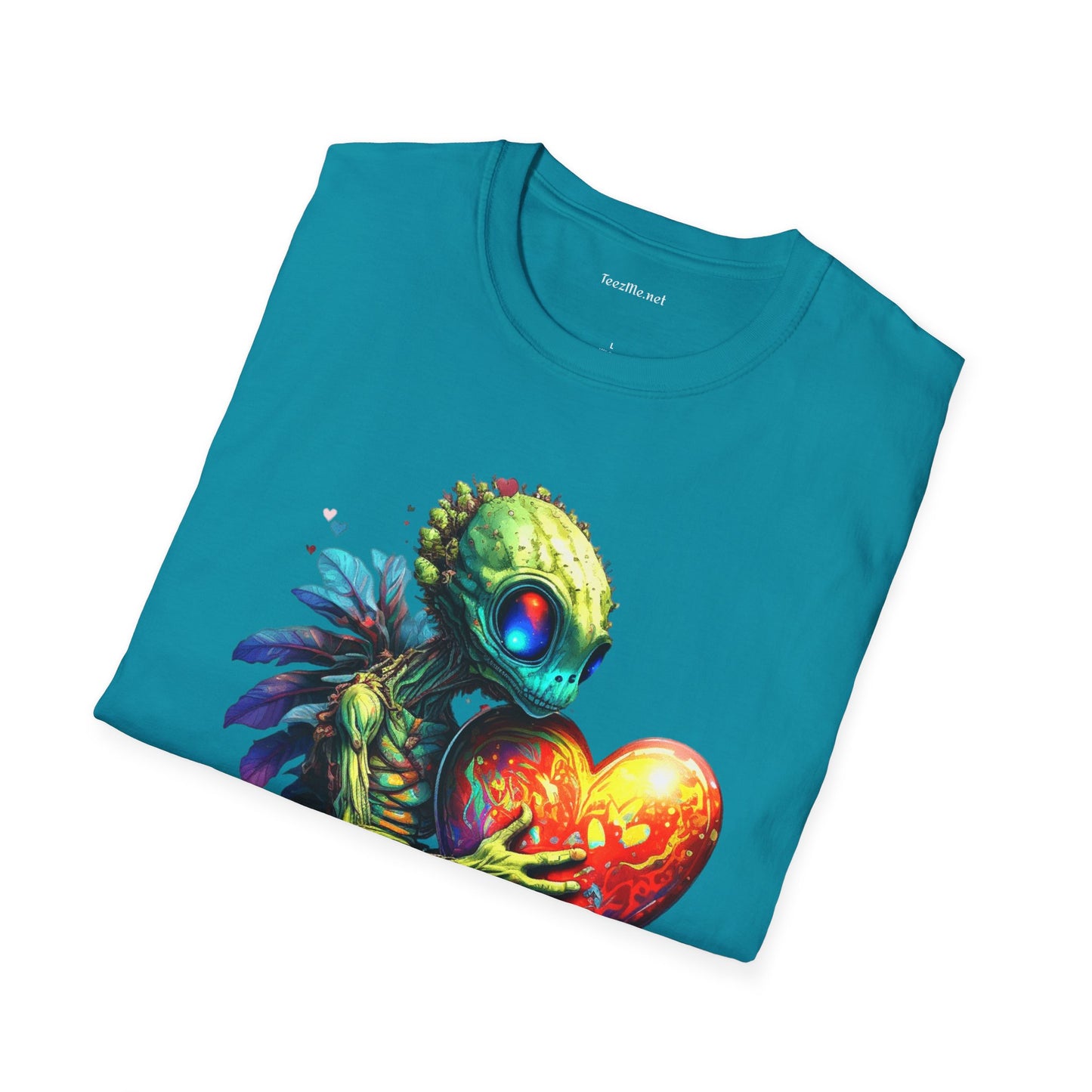 Alien Holding A Heart Unisex Softstyle T-Shirt 100% Cotton Graphic