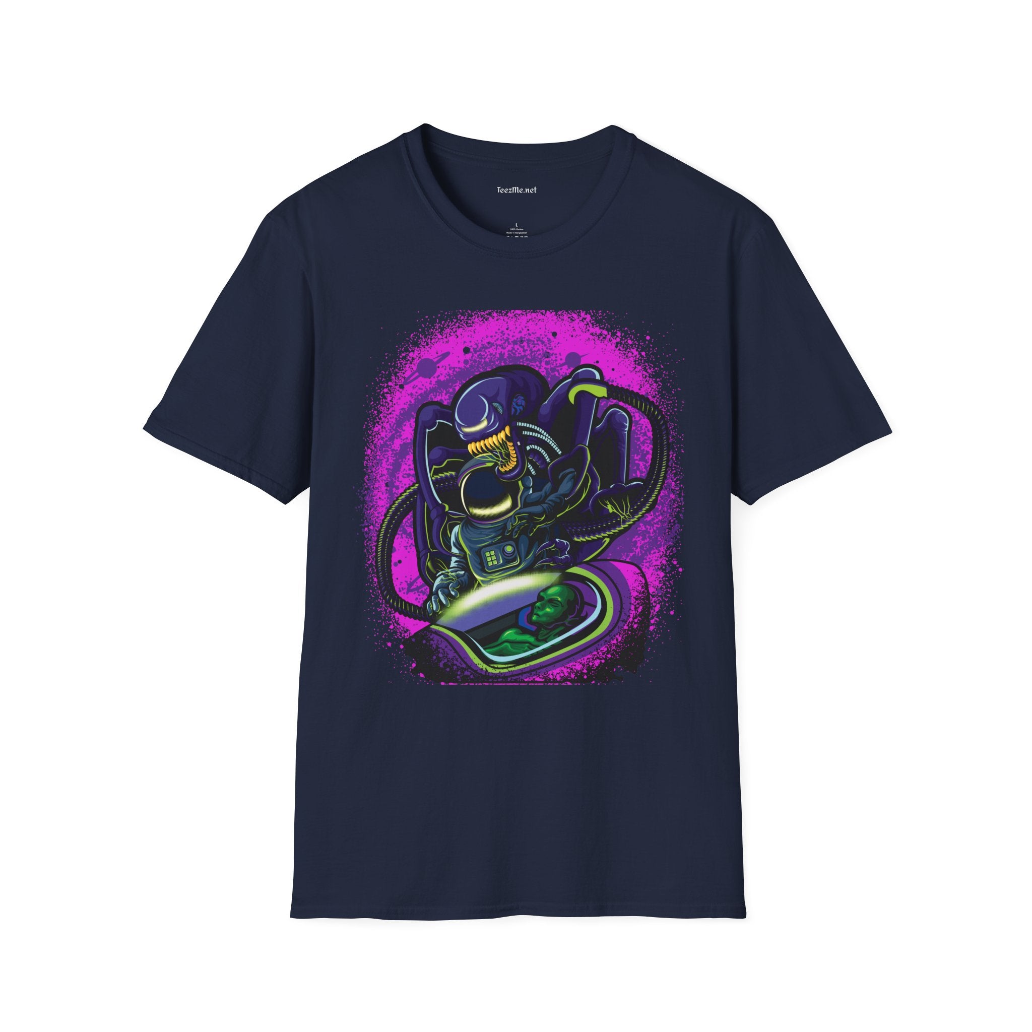 Astronaut saves Alien Unisex Softstyle T-Shirt 100% Cotton Graphic