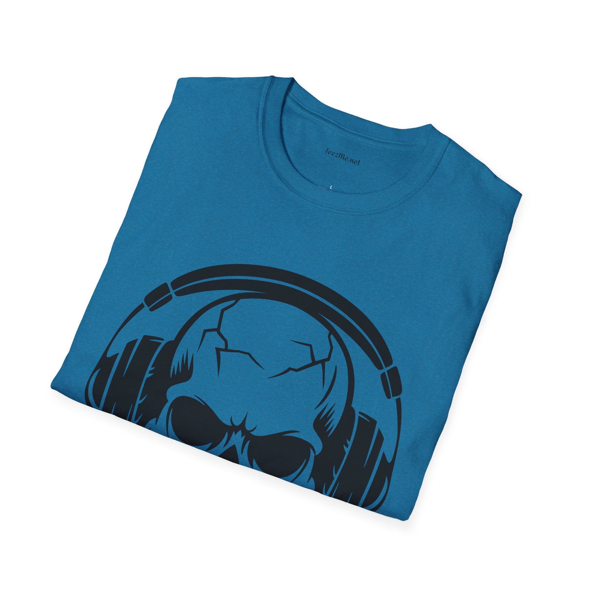 Skull wearing Headphones- Unisex Softstyle T-Shirt 100% Cotton Graphic
