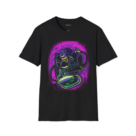 Astronaut saves Alien Unisex Softstyle T-Shirt 100% Cotton Graphic
