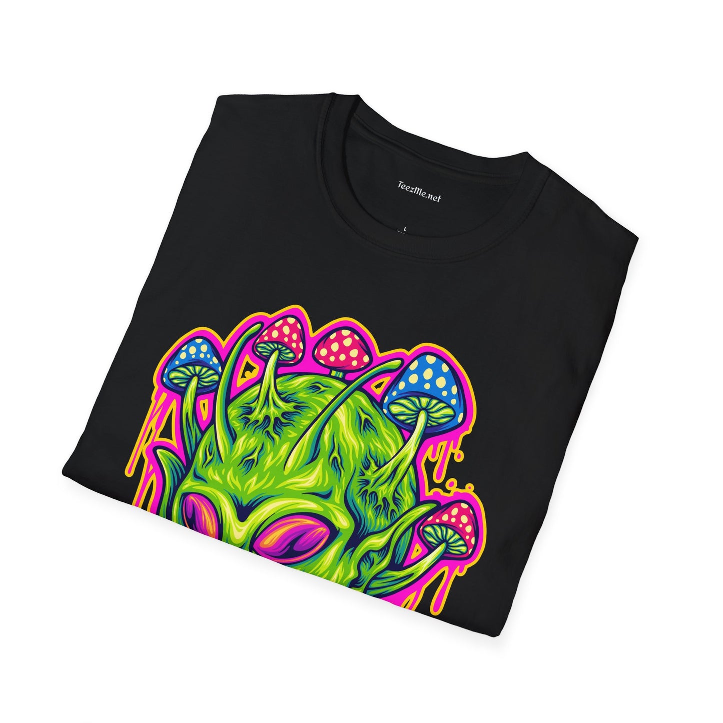 Trippy Alien Unisex Softstyle T-Shirt 100% Cotton Graphic