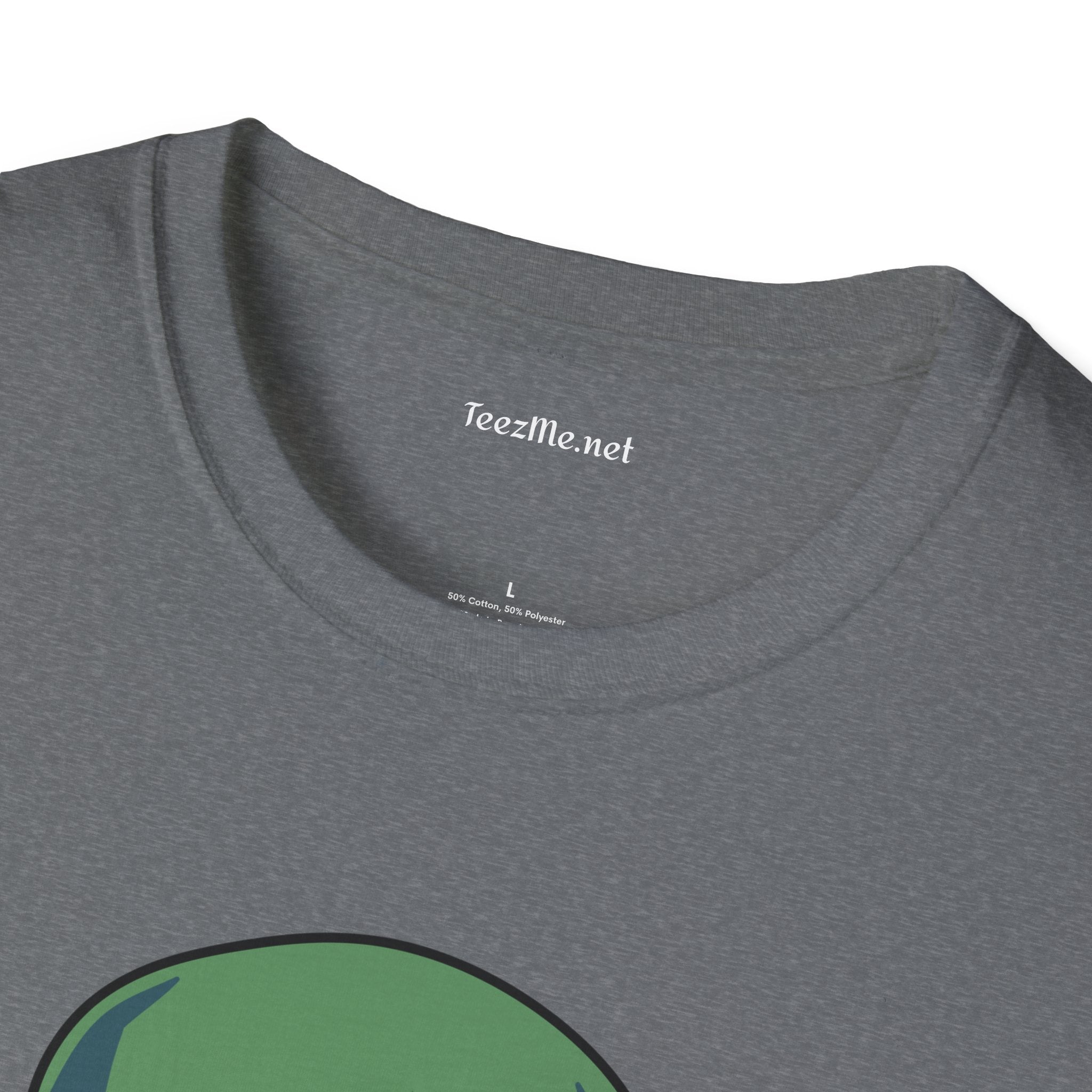 Alien Eating Pizza  Unisex Softstyle T-Shirt 100% Cotton Graphic
