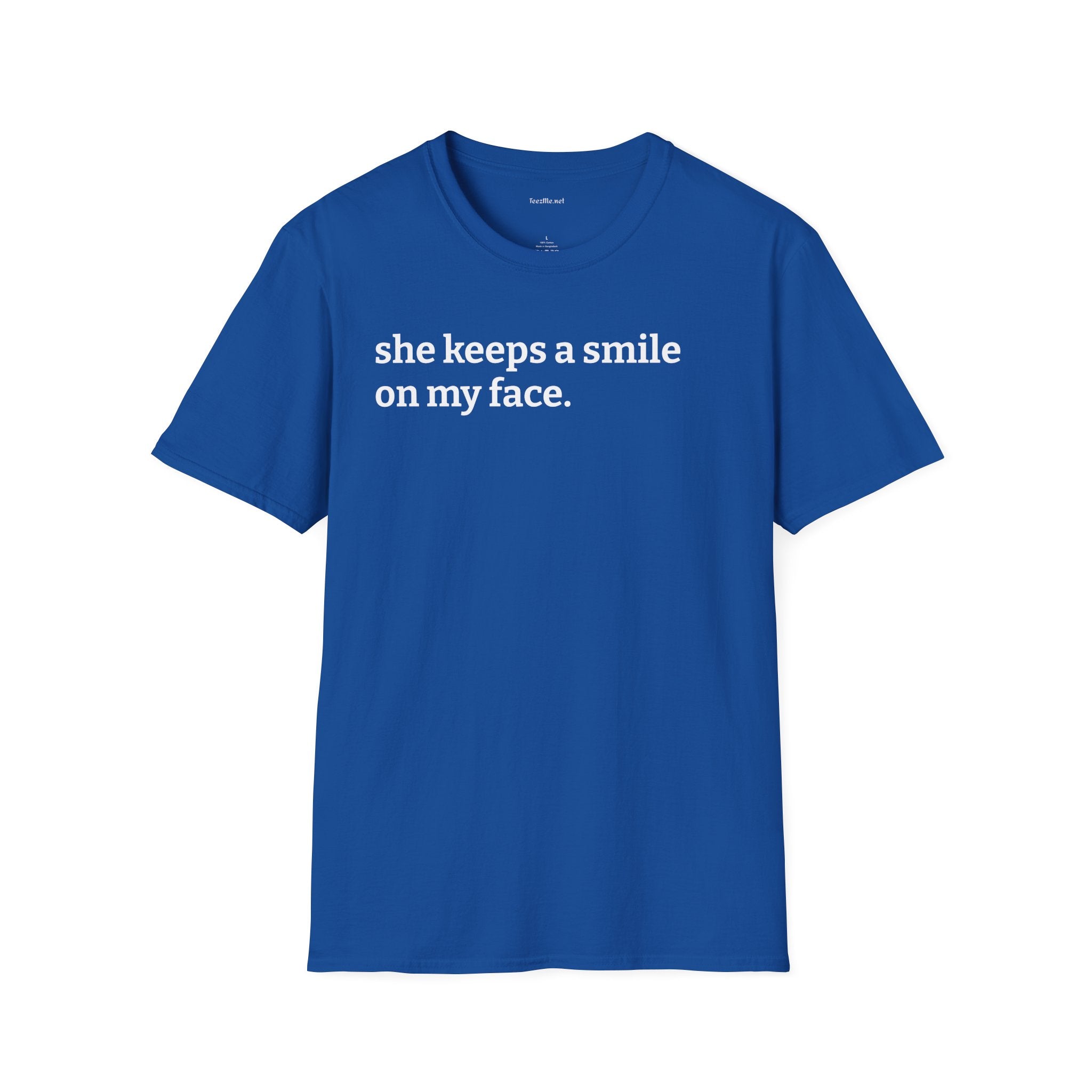 She Keeps a Smile On My Face T‑Shirt