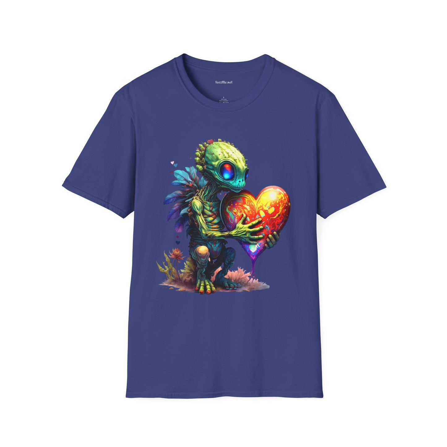 Alien Holding A Heart Unisex Softstyle T-Shirt 100% Cotton Graphic