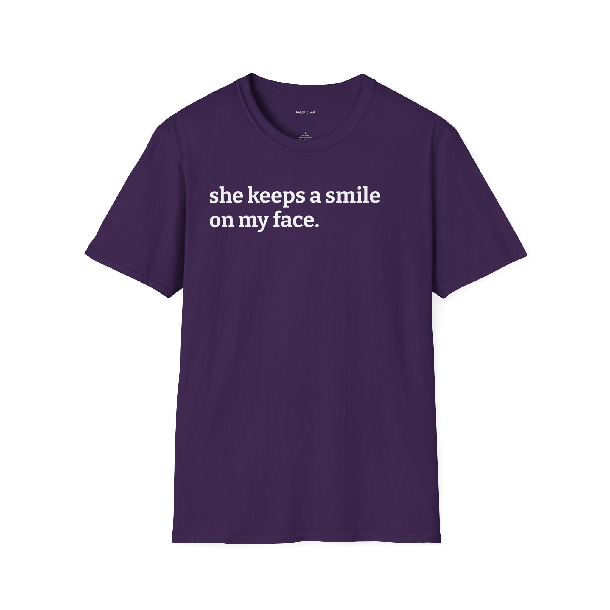 She Keeps a Smile On My Face T‑Shirt