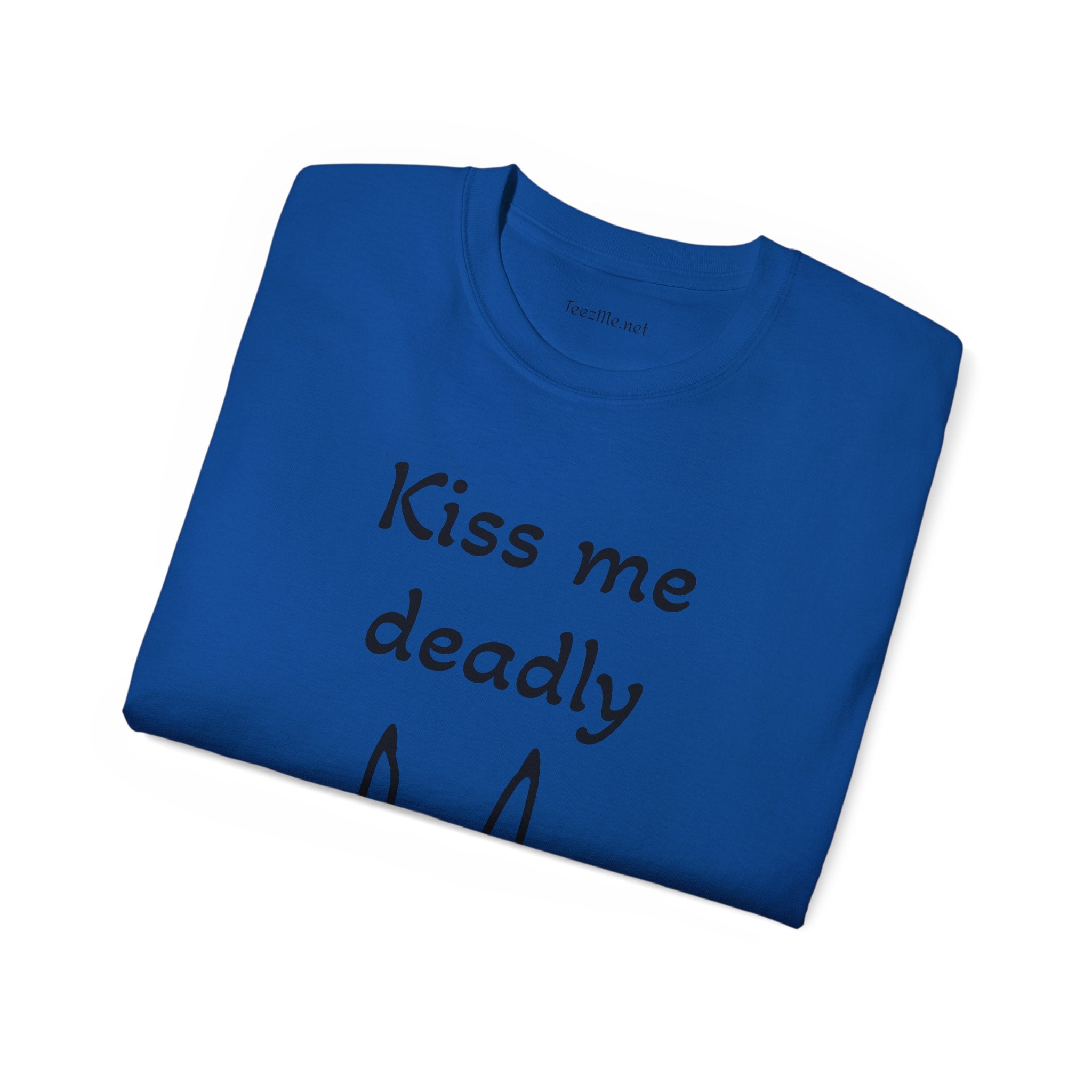 Kiss me deadly - Unisex Ultra Cotton Tee