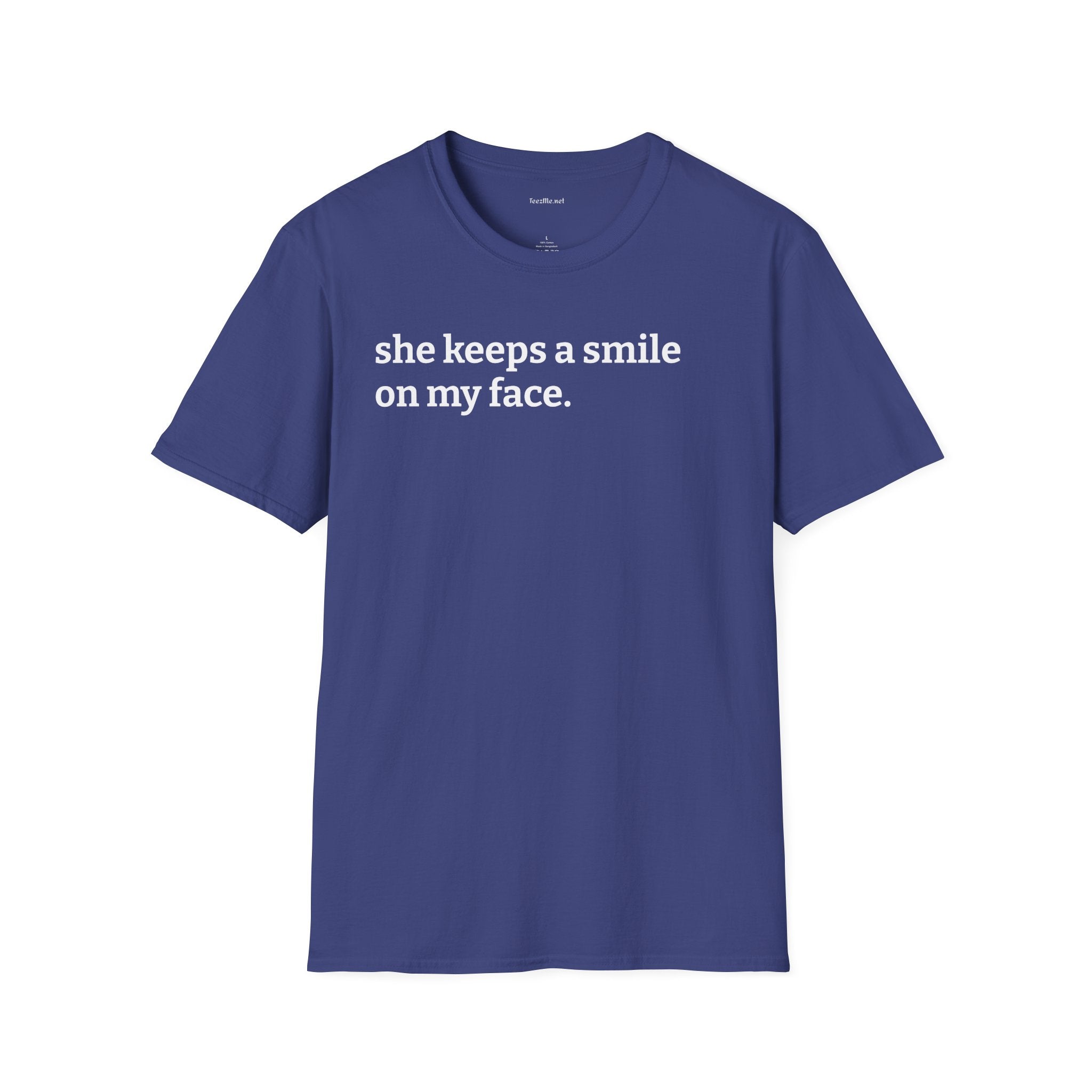 She Keeps a Smile On My Face T‑Shirt