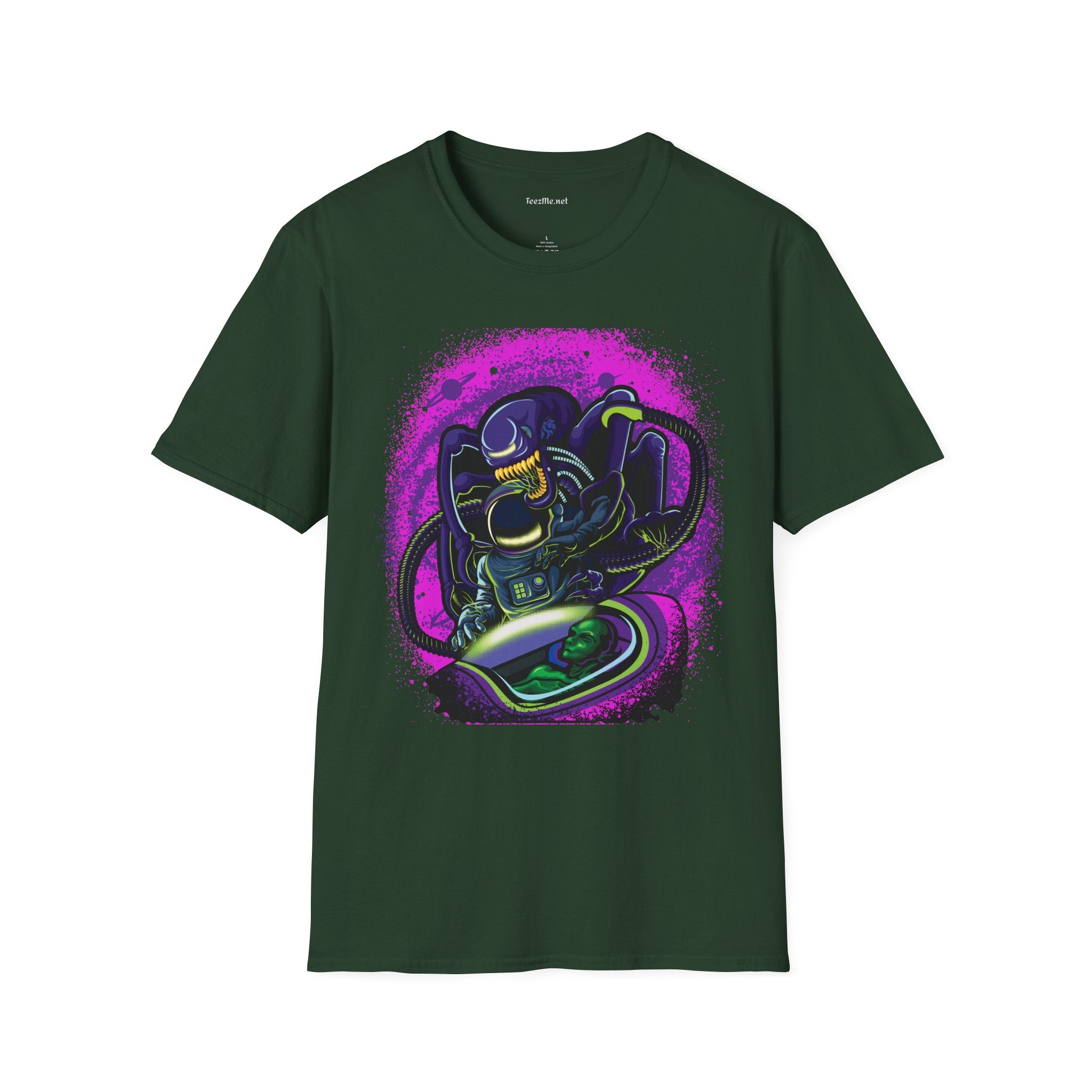 Astronaut saves Alien Unisex Softstyle T-Shirt 100% Cotton Graphic