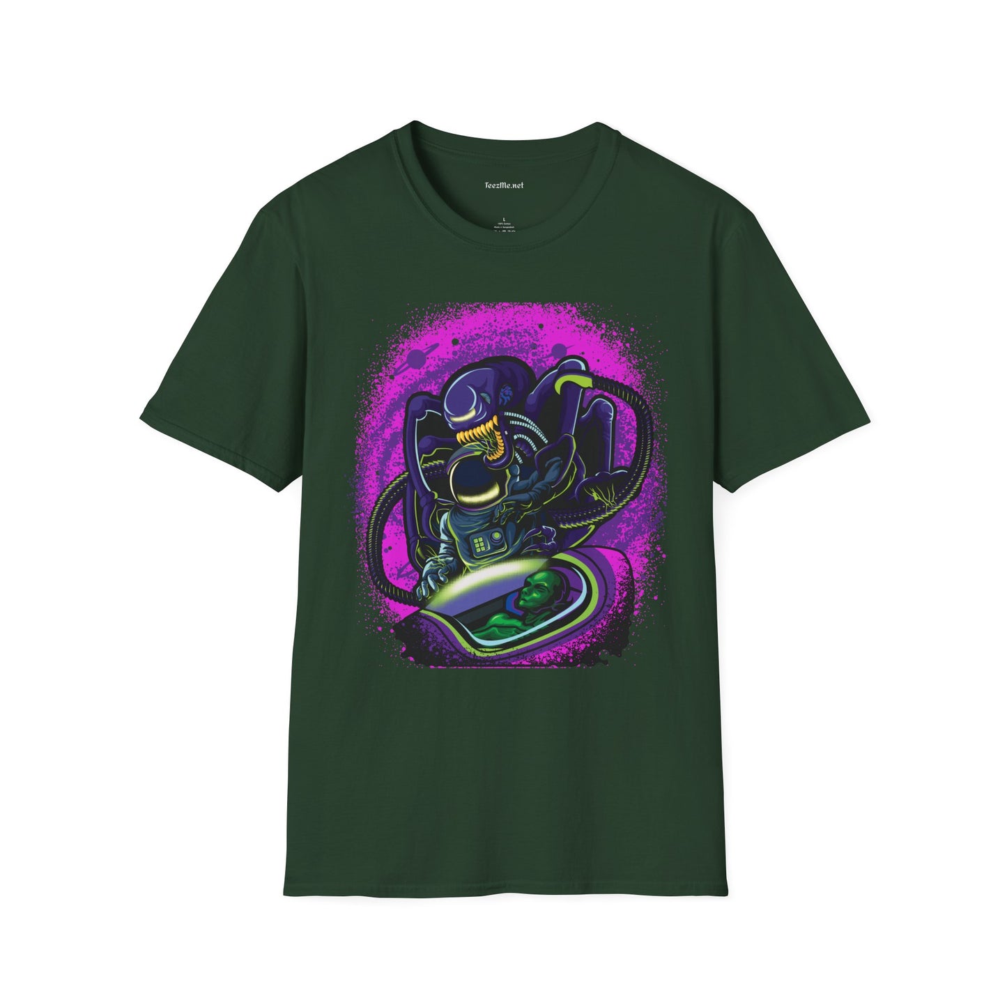 Astronaut saves Alien Unisex Softstyle T-Shirt 100% Cotton Graphic