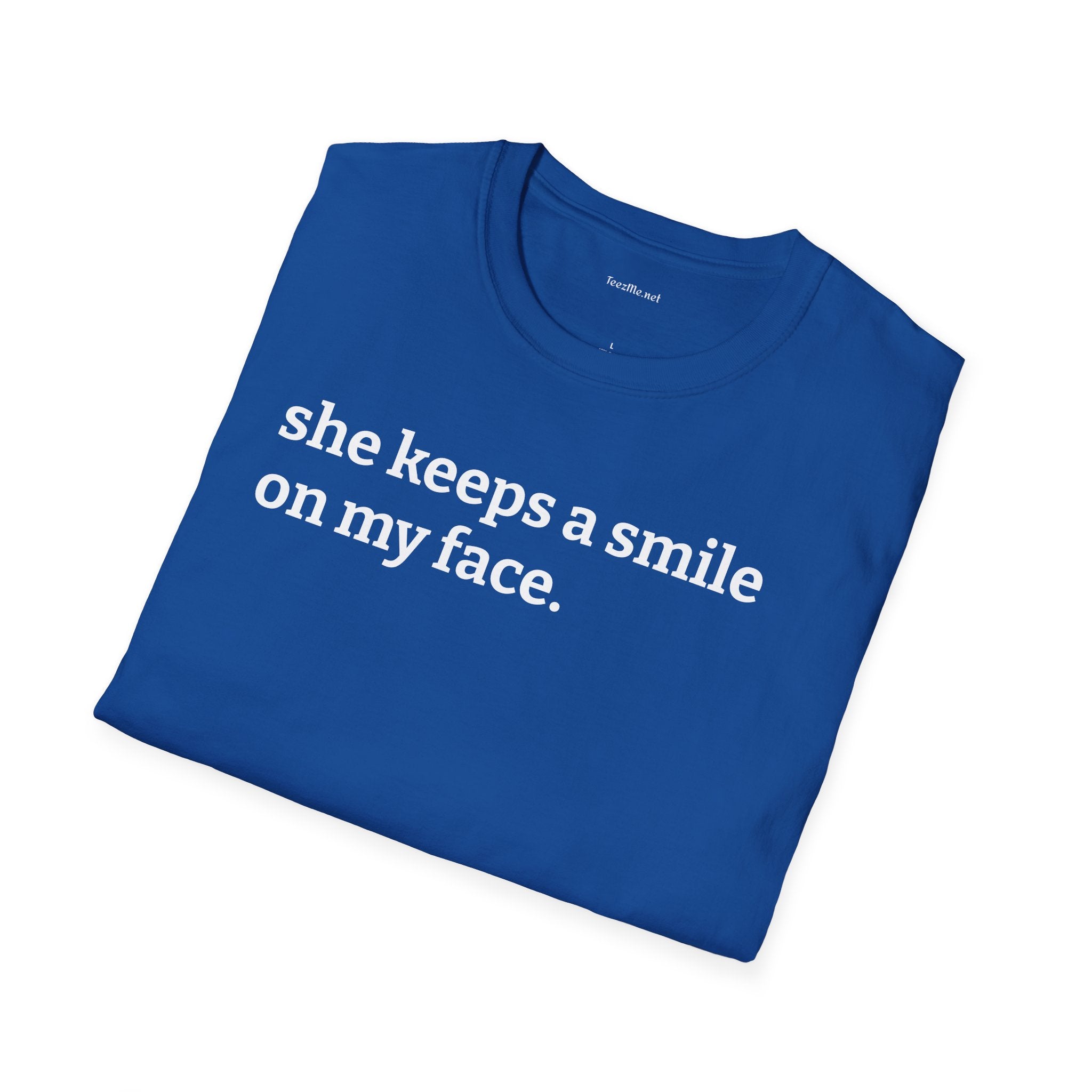 She Keeps a Smile On My Face T‑Shirt
