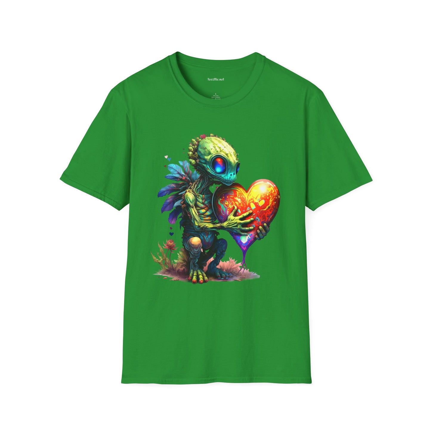 Alien Holding A Heart Unisex Softstyle T-Shirt 100% Cotton Graphic