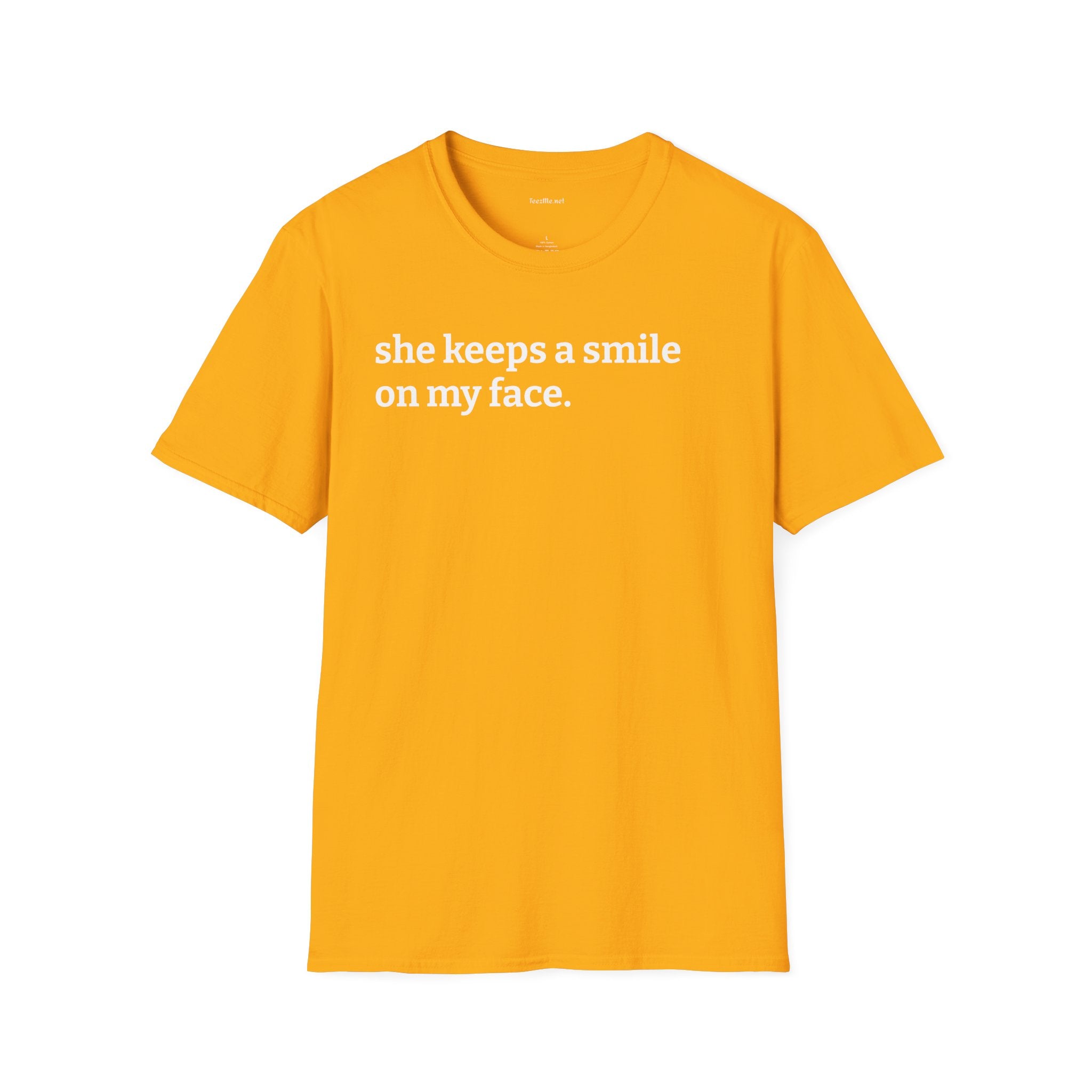 She Keeps a Smile On My Face T‑Shirt
