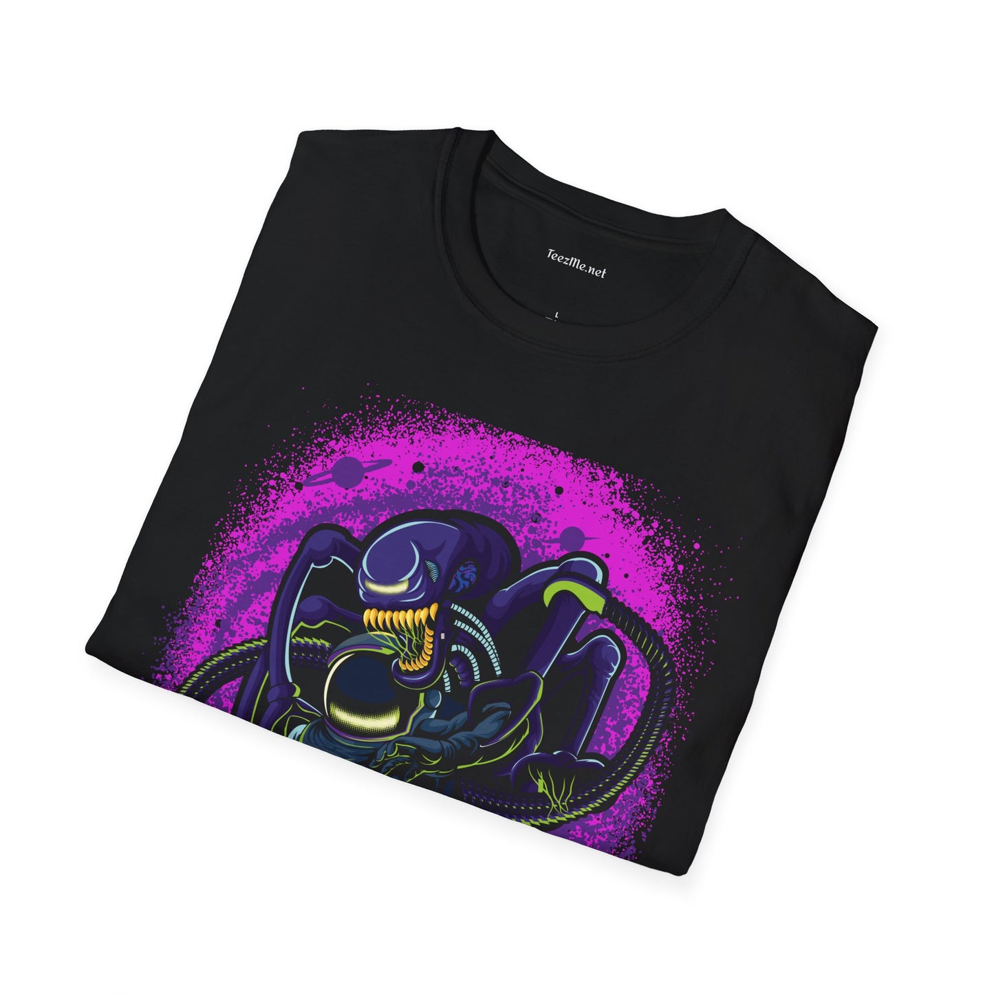 Astronaut saves Alien Unisex Softstyle T-Shirt 100% Cotton Graphic