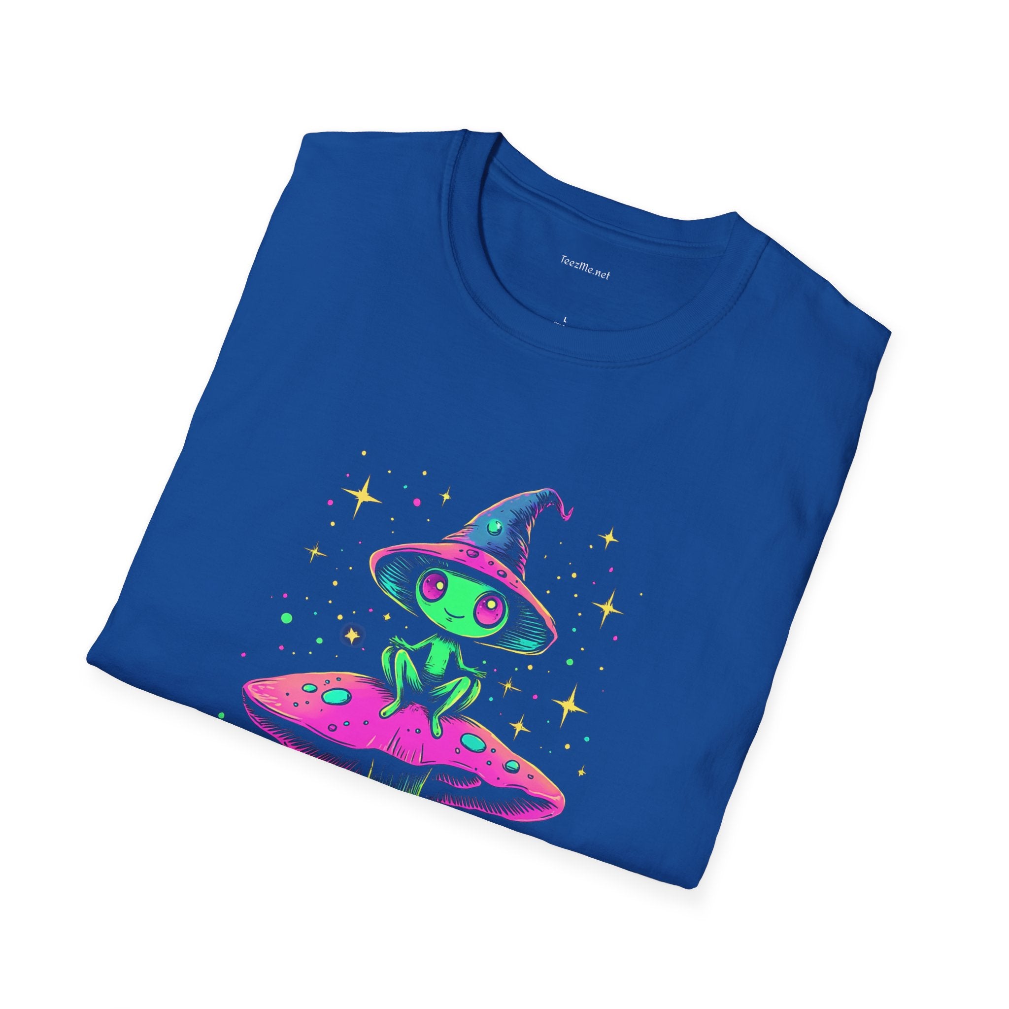 Alien sitting on mushroom - Unisex Softstyle T-Shirt 100% Cotton Graphic